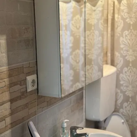 Vikendica Nina I Lola Case de vacanță Novi Sad