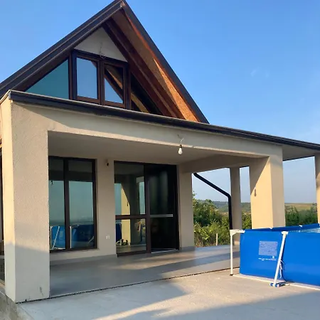 Vikendica Nina I Lola * Novi Sad